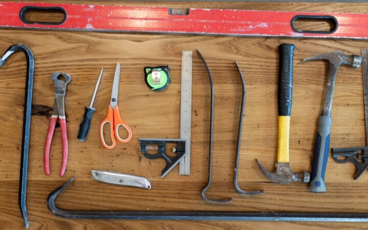Welk gereedschap elke beginnende klusser in huis moet hebben